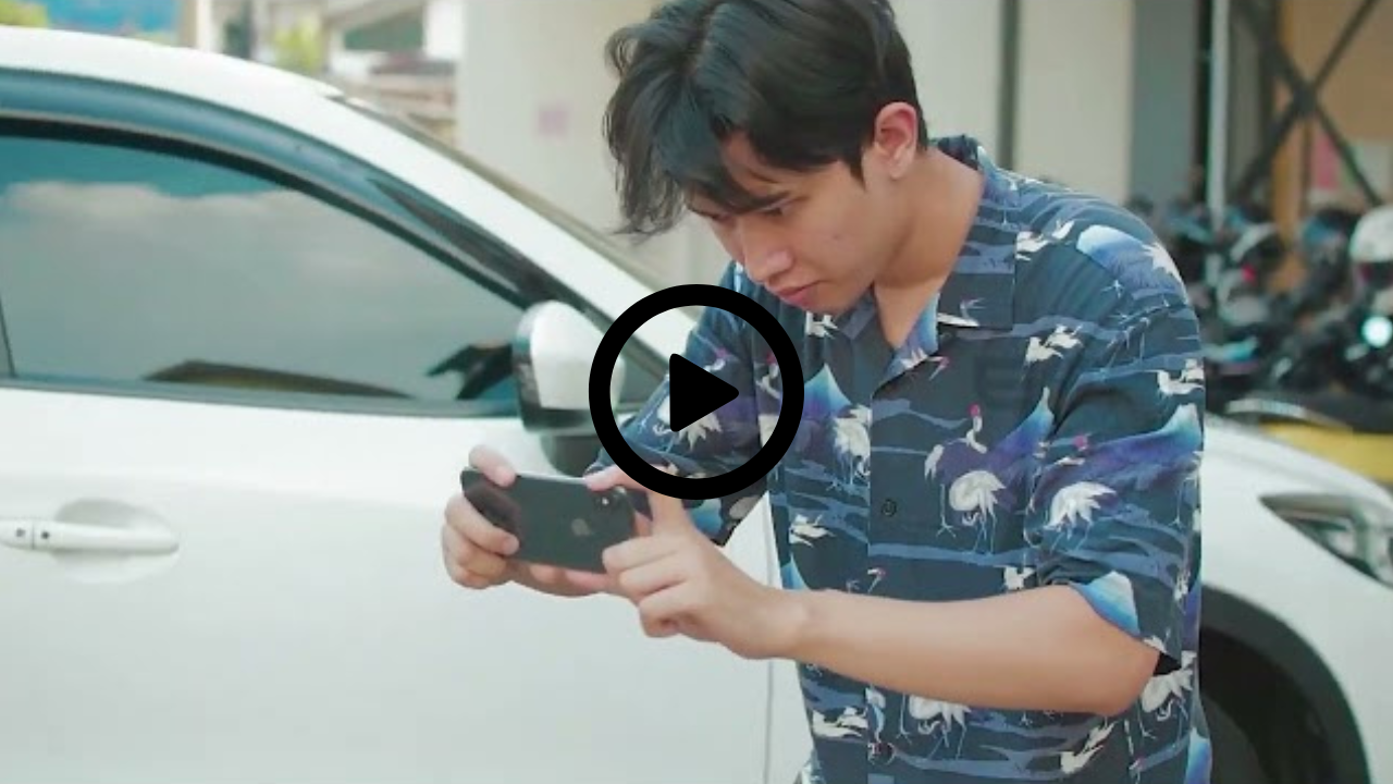 Augmented Reality for Motorcycle Customization